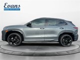 New 2025 Volkswagen Tiguan SE R-Line image 2