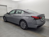 Used 2023 Nissan Altima 2.5 SV image 3