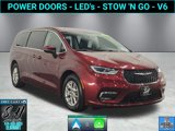 Used 2023 Chrysler Pacifica Touring-L image 1
