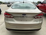 Used 2017 Ford Fusion SE w/ Fusion SE Technology Package image 4