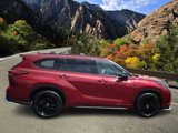Used 2023 Toyota Highlander XSE image 2