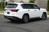 New 2025 Lexus LX 700h Luxury image 6