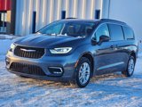 Used 2021 Chrysler Pacifica Touring w/ Cold Weather Group image 3