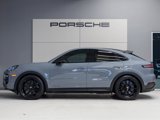 Certified 2025 Porsche Cayenne Turbo GT image 2