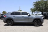 Used 2022 Volkswagen Atlas Cross Sport SE w/ Panoramic Sunroof Package image 3