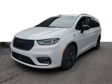 New 2025 Chrysler Pacifica Select image 2
