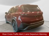 Used 2023 Nissan Rogue SV image 3