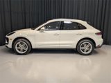 Certified 2024 Porsche Macan image 2