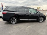 Used 2018 Toyota Sienna XLE w/ XLE Navigation Package image 4