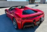 Used 2023 Ferrari SF90 Spider image 4