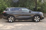 New 2025 Mitsubishi Outlander SE image 3