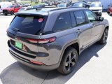 New 2025 Jeep Grand Cherokee Limited w/ Black Appearance Package image 5