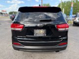 Used 2017 Kia Sorento LX w/ LX Convenience Package image 4