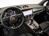 Certified 2025 Porsche Macan Turbo image 4