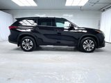 Certified 2022 Toyota Highlander XLE image 2