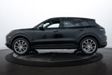 Certified 2024 Porsche Cayenne image 2