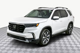 Used 2024 Honda Pilot Touring image 4
