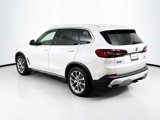 Used 2019 BMW X5 xDrive40i w/ Executive Package image 3