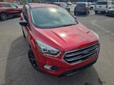 Used 2017 Ford Escape SE w/ SE Sport Appearance Package image 2