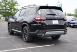New 2025 Honda Pilot Touring image 5