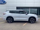 Used 2023 Mitsubishi Outlander SEL image 4