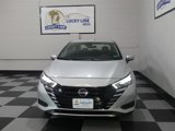 Used 2025 Nissan Versa SV image 2