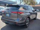 Used 2022 Toyota Highlander XLE image 5