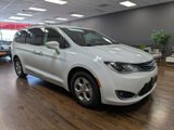 Used 2018 Chrysler Pacifica Touring-L image 4