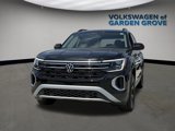 New 2025 Volkswagen Atlas Peak Edition SE image 4