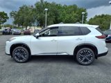 New 2025 Nissan Rogue Platinum image 4