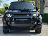 Used 2024 Land Rover Defender 90 X-Dynamic SE image 3