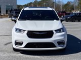 New 2025 Chrysler Pacifica Pinnacle image 2