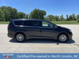 Used 2023 Chrysler Pacifica Touring-L image 3