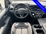 New 2026 Chrysler Pacifica Select image 5