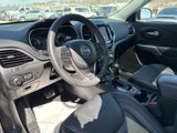 Used 2021 Jeep Cherokee Limited image 3