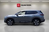 Used 2024 Nissan Rogue SL w/ SL Premium Package image 2