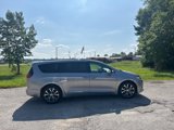Used 2017 Chrysler Pacifica Limited w/ UConnect Theater Package image 6