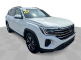Certified 2025 Volkswagen Atlas SE image 2