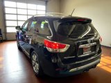 Used 2015 Nissan Pathfinder Platinum w/ Family Entertainment Package image 5