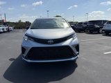 New 2025 Toyota Sienna XSE image 2