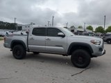 Used 2021 Toyota Tacoma TRD Off-Road image 2