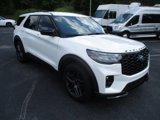 Used 2025 Ford Explorer ST image 2