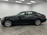 Used 2017 INFINITI Q70 3.7 image 3