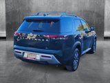 New 2025 Nissan Pathfinder SL image 2