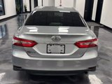 Used 2018 Toyota Camry image 6
