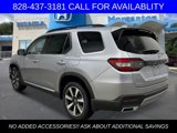 New 2025 Honda Pilot Touring image 3