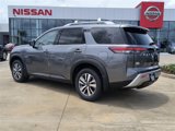 New 2025 Nissan Pathfinder SL image 3