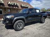 Used 2019 Toyota Tacoma TRD Off-Road image 2