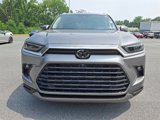 New 2025 Toyota Grand Highlander AWD image 2