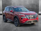 Used 2024 Nissan Rogue SV w/ SV Premium Package image 3